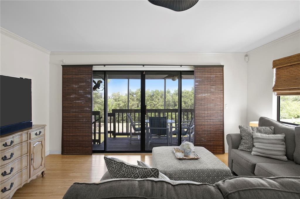 9564 TARA CAY COURT photo 12