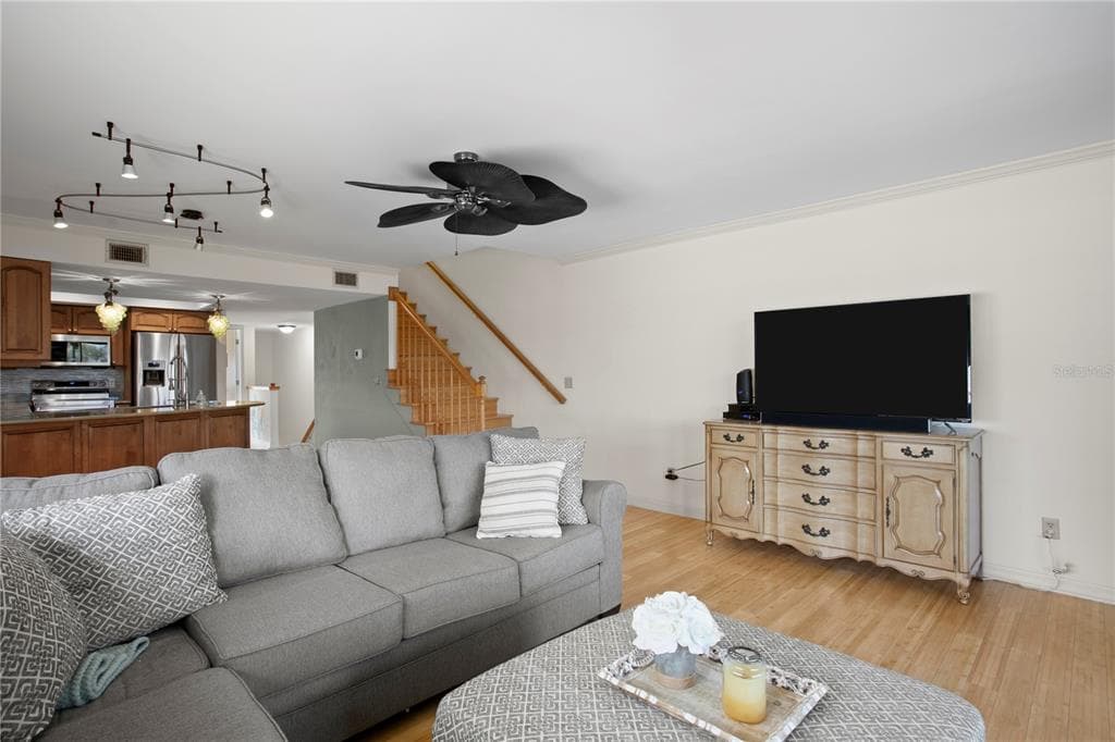9564 TARA CAY COURT photo 18