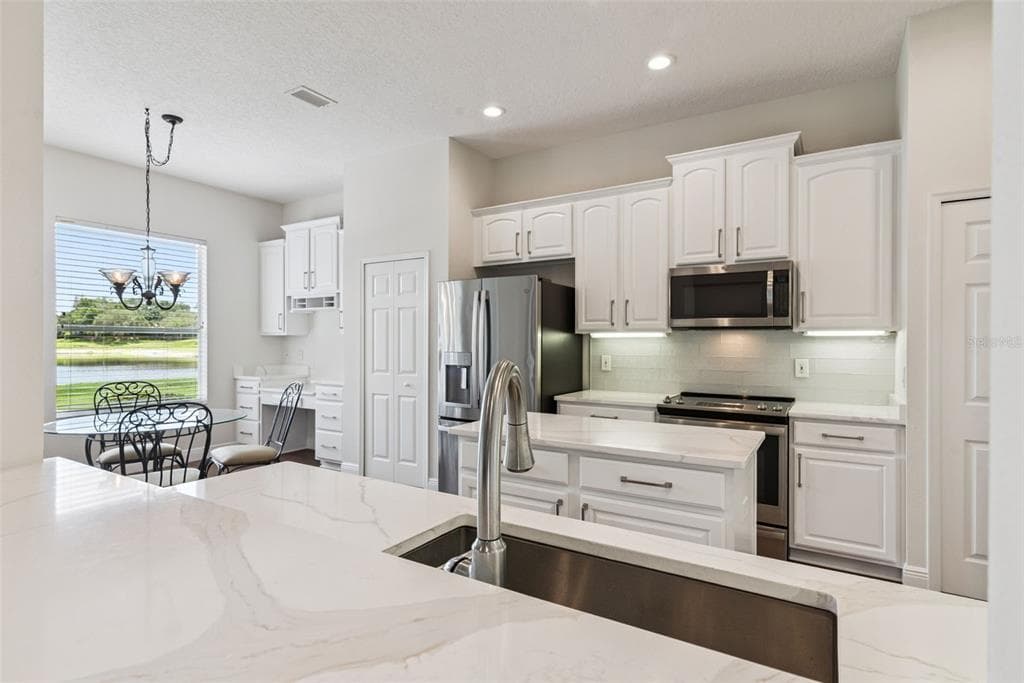 1206 SAINT ALBANS LOOP photo 20