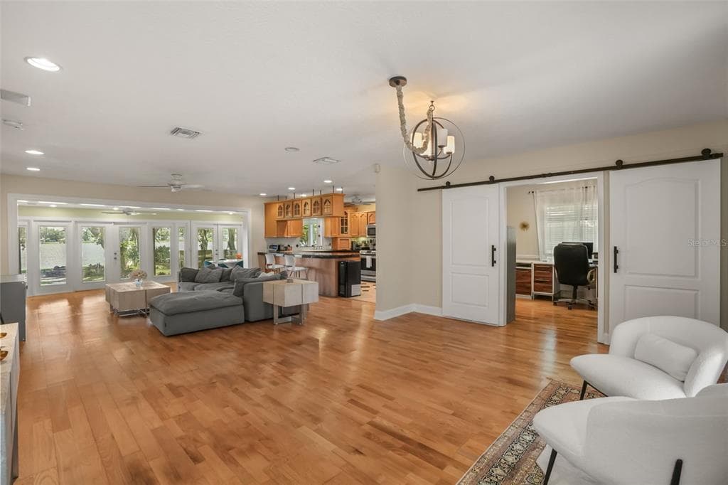 5497 ALANDALE COURT photo 10