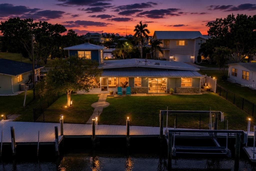 512 PALM AVENUE photo 3