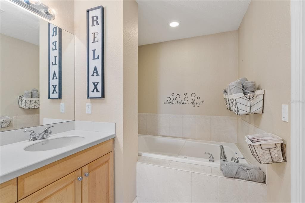 3805 GULF BOULEVARD 203 photo 24
