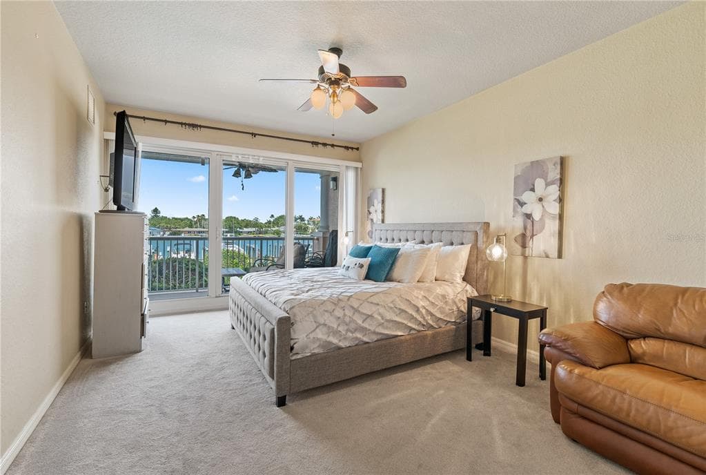 3805 GULF BOULEVARD 203 photo 18