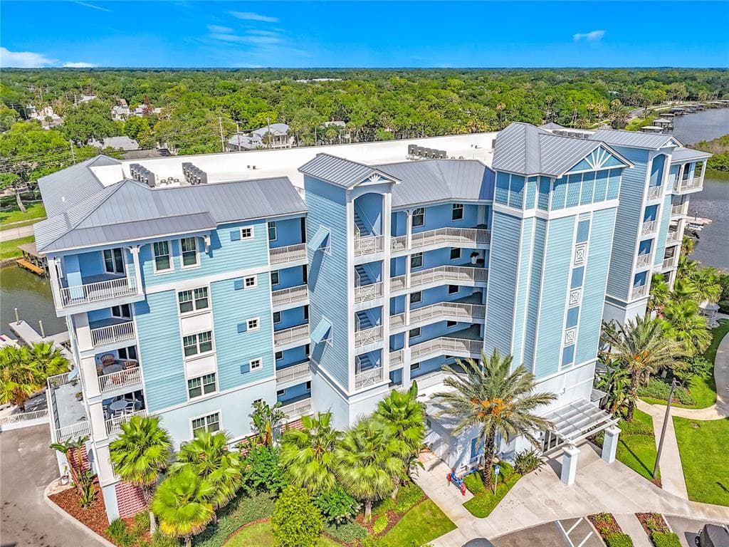 3 RIVERWALK DRIVE #301 2
