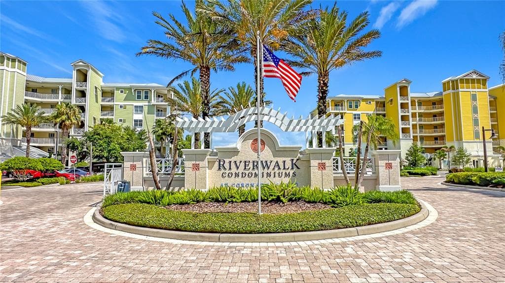 3 RIVERWALK DRIVE #301 1