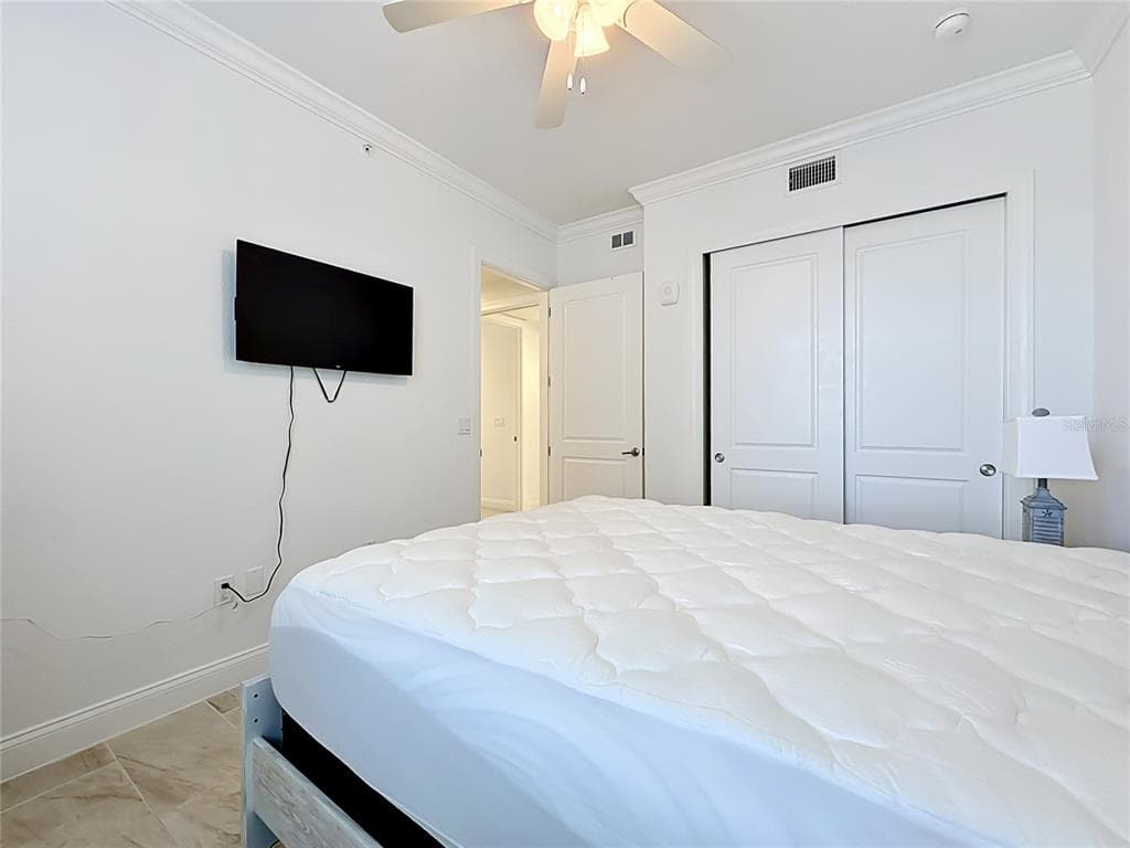 3 RIVERWALK DRIVE 301 photo 20