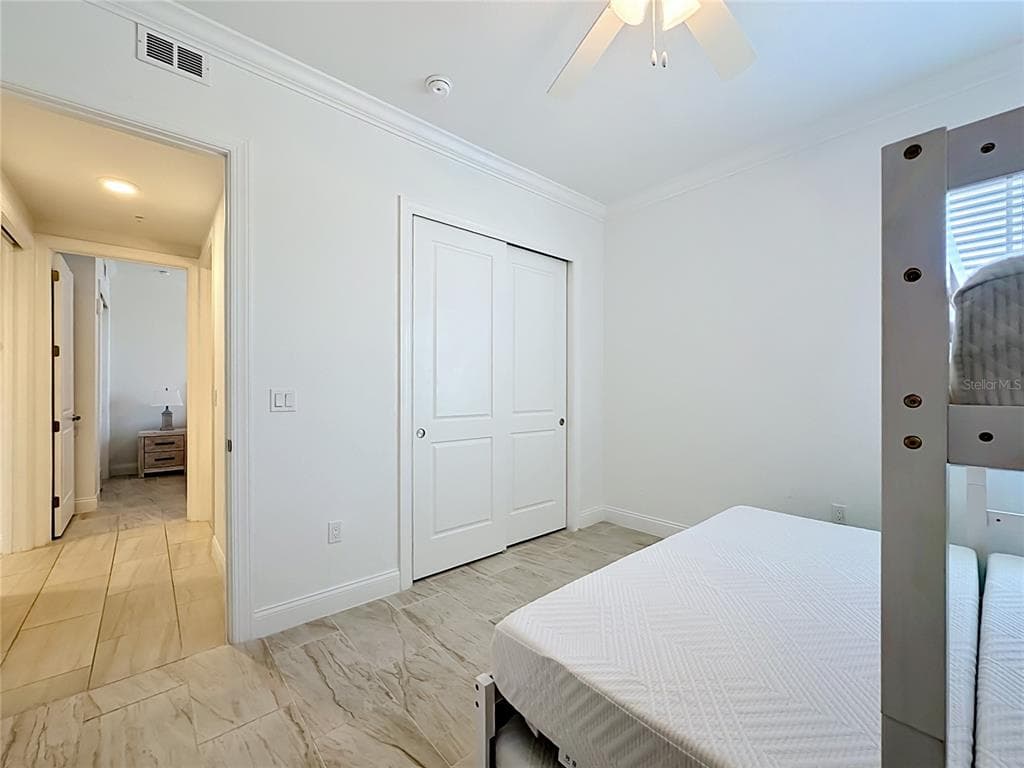 3 RIVERWALK DRIVE 301 photo 25
