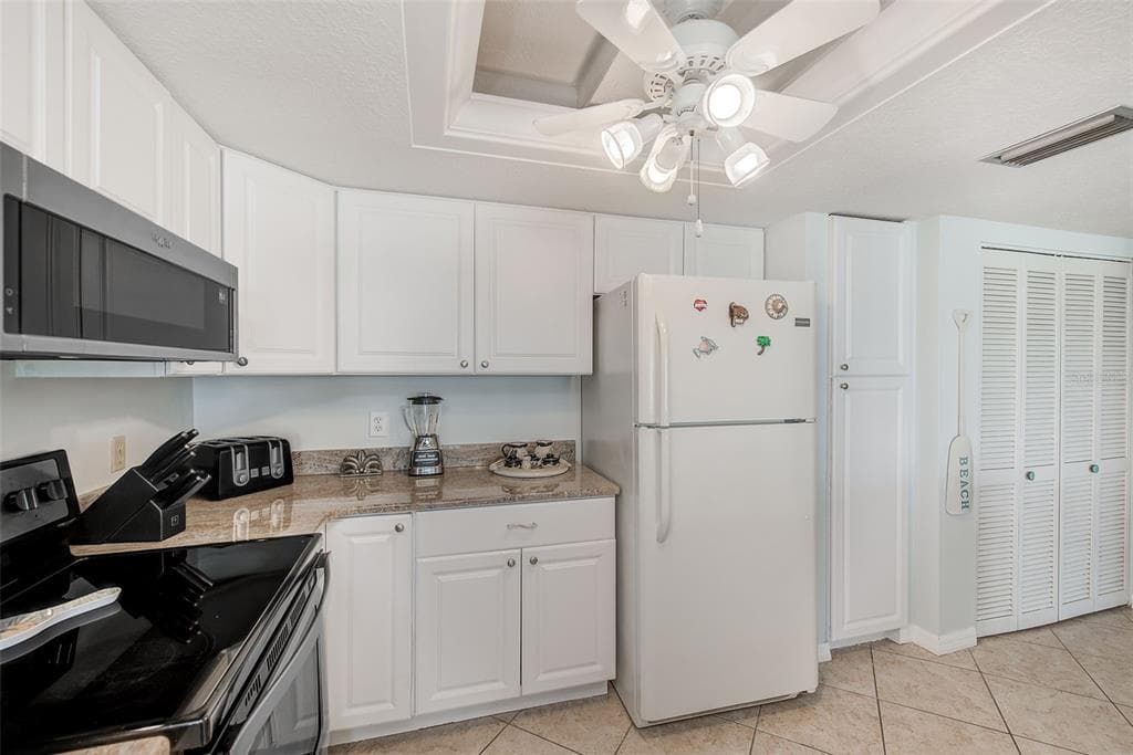 420 GULF BOULEVARD 101 photo 12