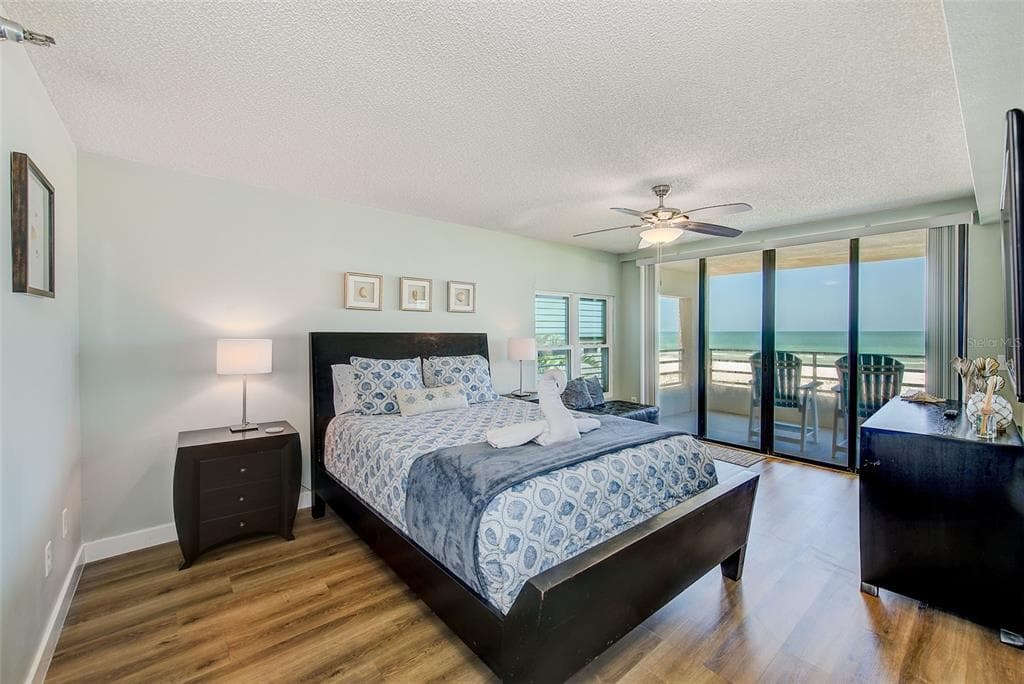 420 GULF BOULEVARD 101 photo 21