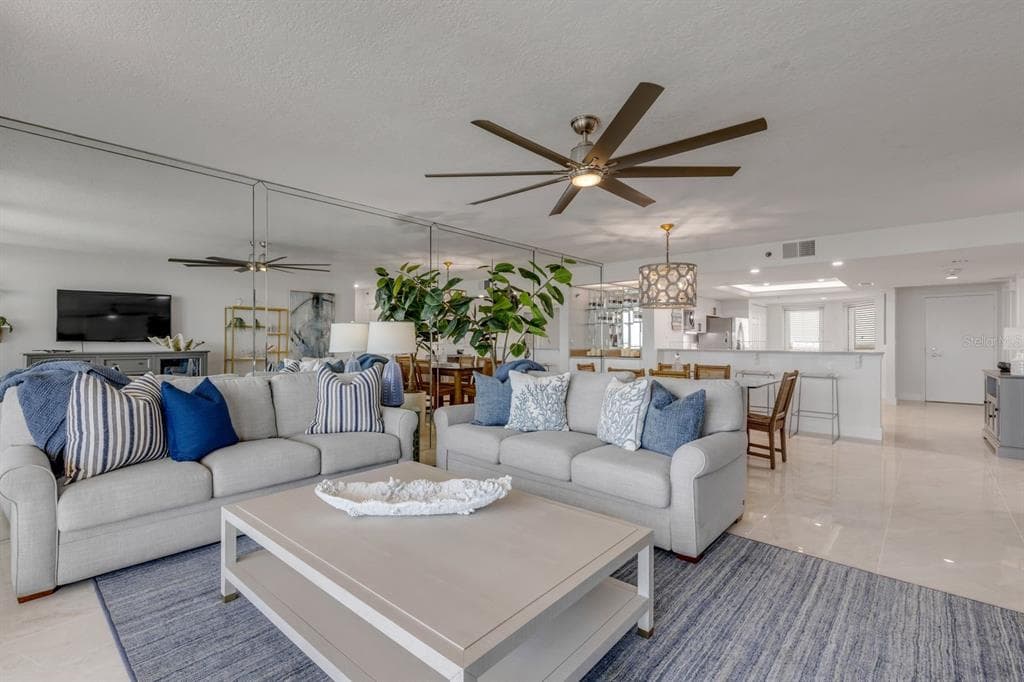257 MINORCA BEACH WAY 506 photo 17