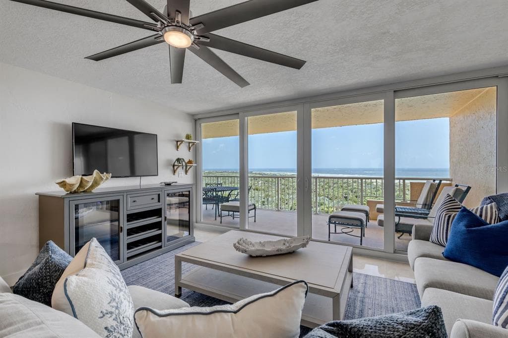 257 MINORCA BEACH WAY 506 photo 16