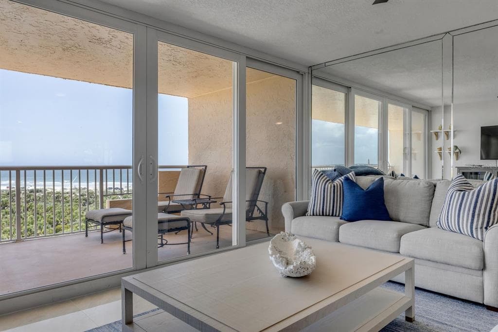 257 MINORCA BEACH WAY 506 photo 18