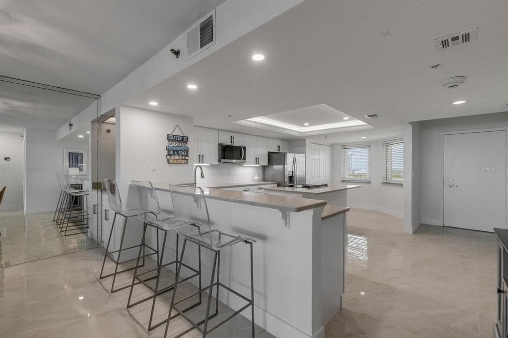 257 MINORCA BEACH WAY 506 photo 11