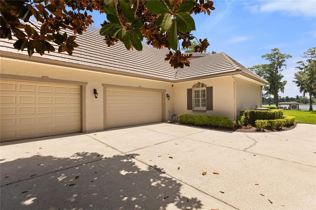 5115 CRANES POINT COURT photo 8