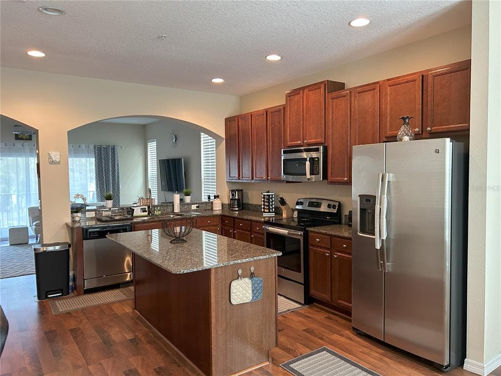 844 CALLISTA CAY LOOP photo 13
