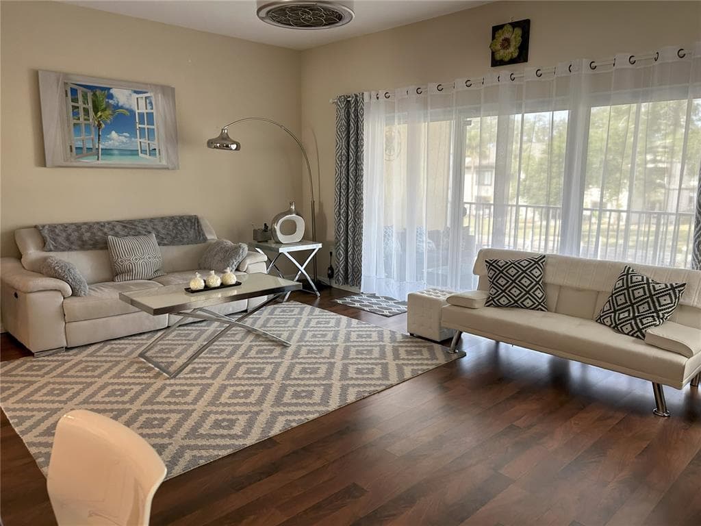 844 CALLISTA CAY LOOP photo 7