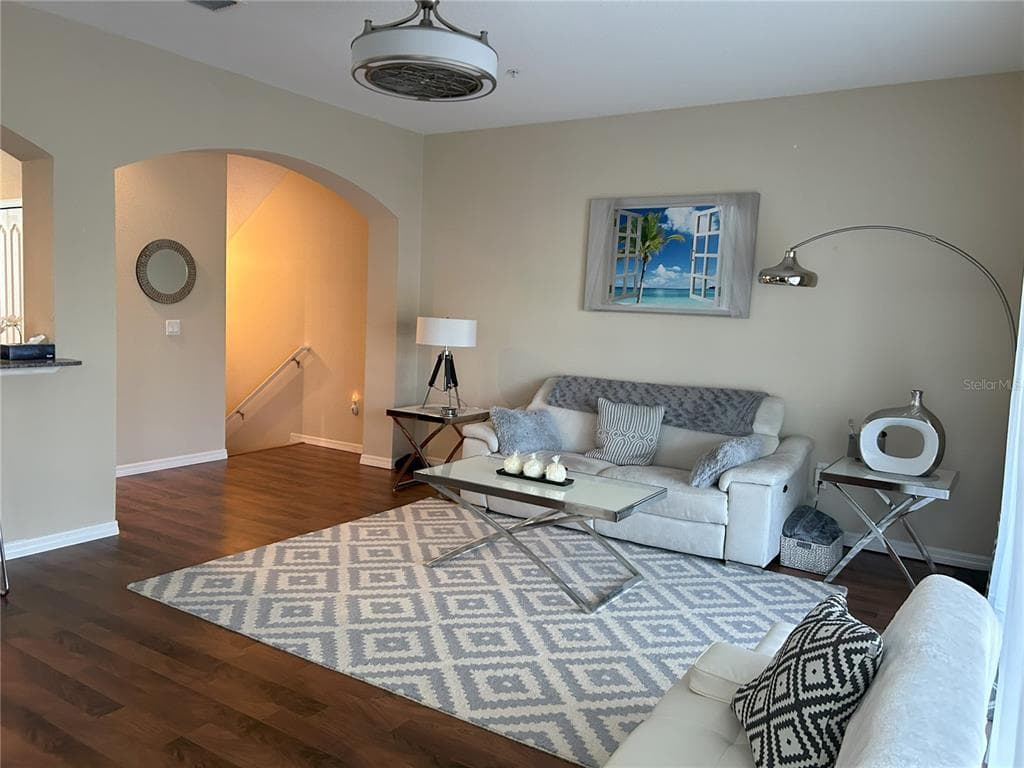 844 CALLISTA CAY LOOP photo 9
