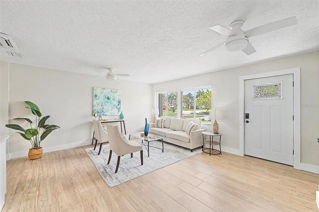 9472 TREASURE LANE NE photo 7