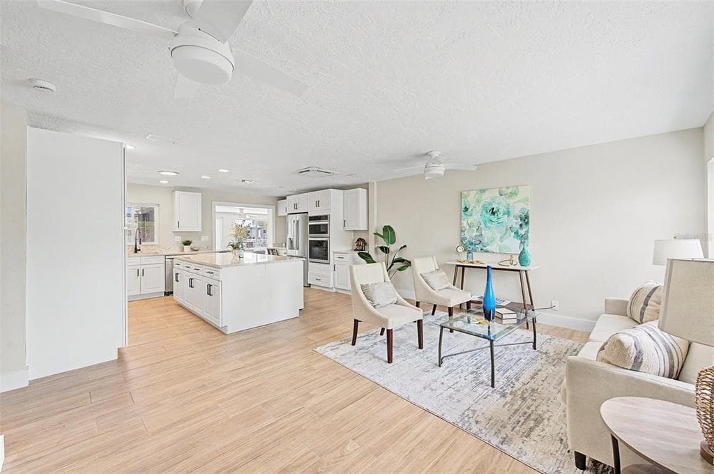 9472 TREASURE LANE NE photo 10