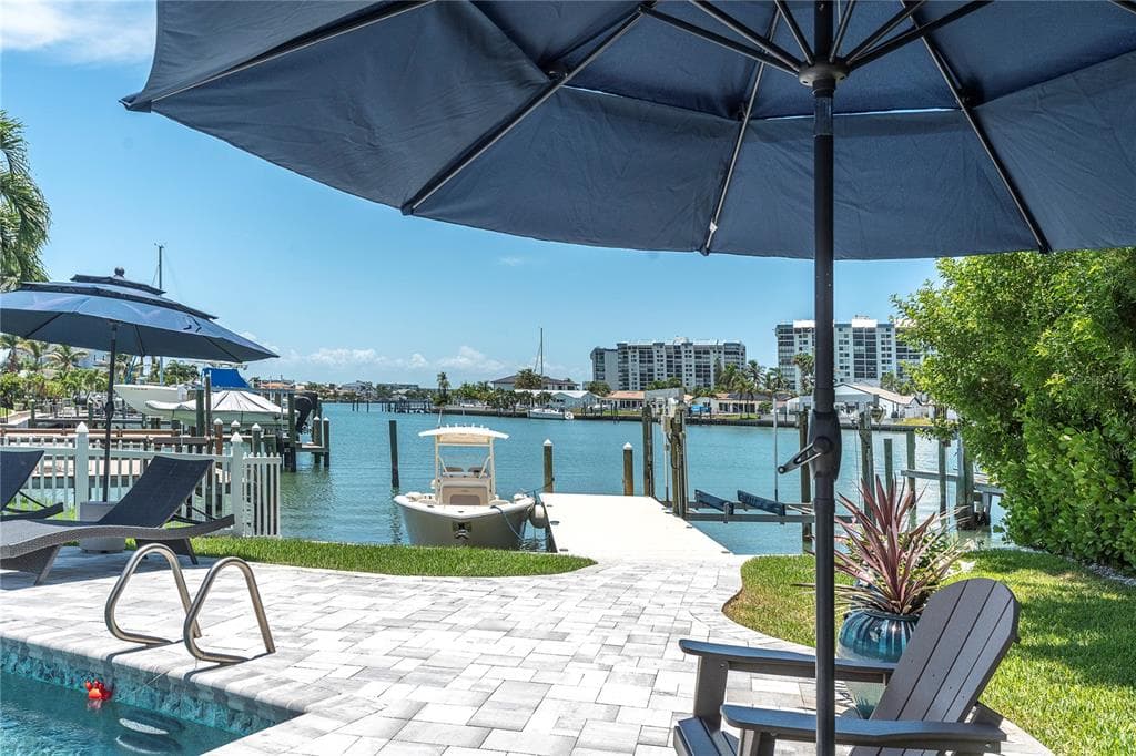 24 MARINA TERRACE photo 3