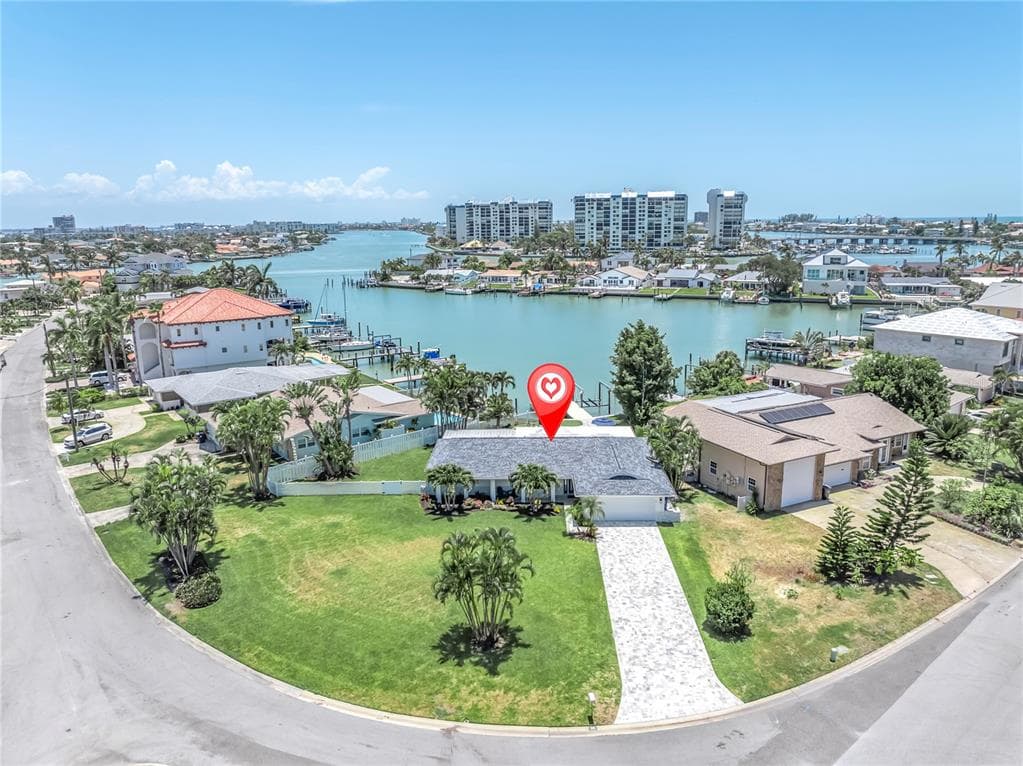 24 MARINA TERRACE photo 1