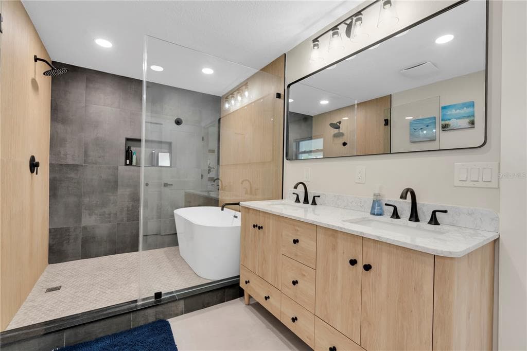 24 MARINA TERRACE photo 5