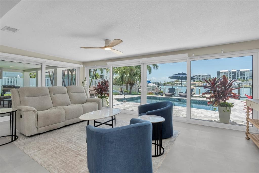 24 MARINA TERRACE photo 8