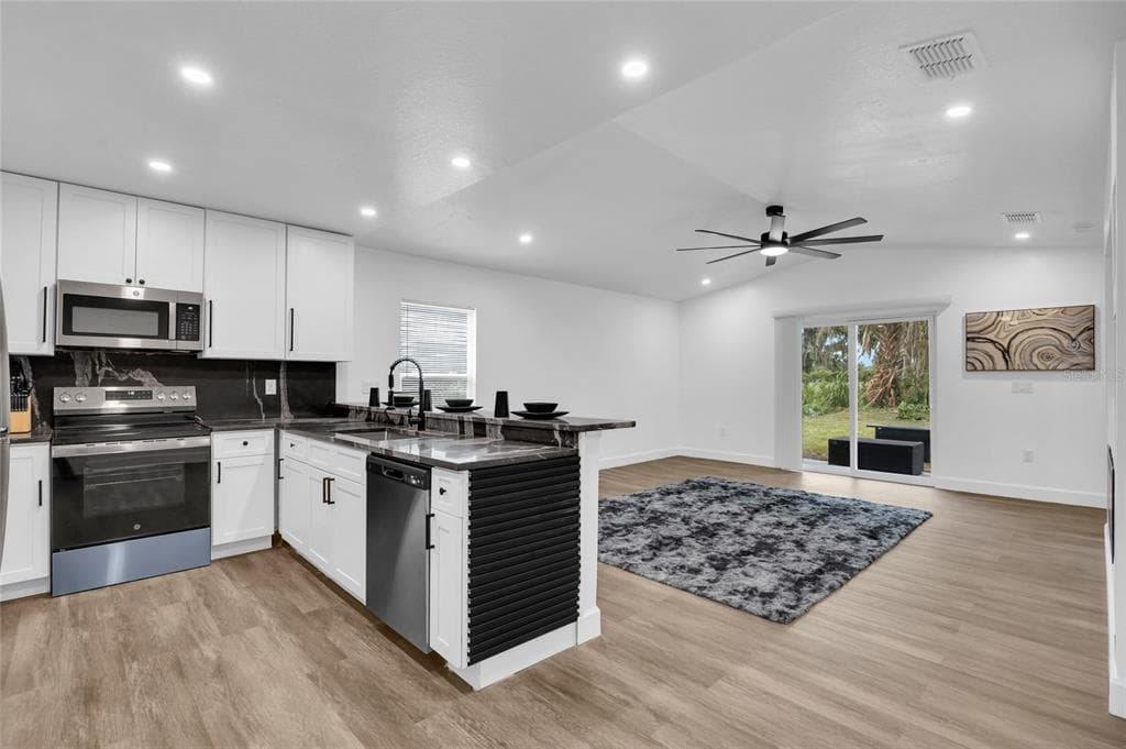 1765 ROSEBERRY LANE photo 25