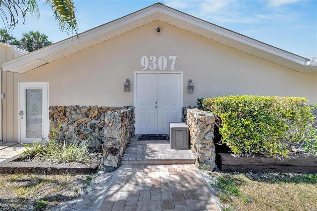 9307 RIVER COVE DRIVE photo 21