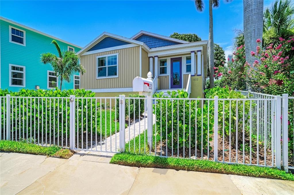 632 VIRGINIA DRIVE photo 1