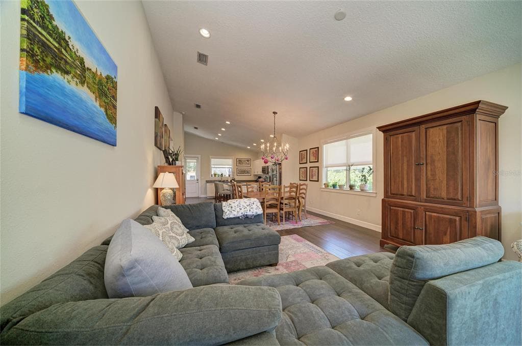 632 VIRGINIA DRIVE photo 10