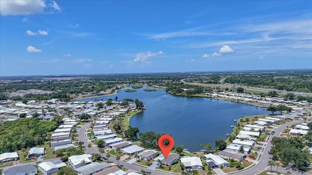 8469 IMPERIAL LAKES CIRCLE photo 15