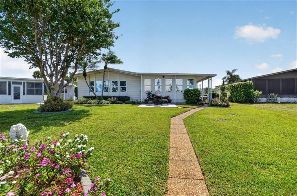 8469 IMPERIAL LAKES CIRCLE photo 8