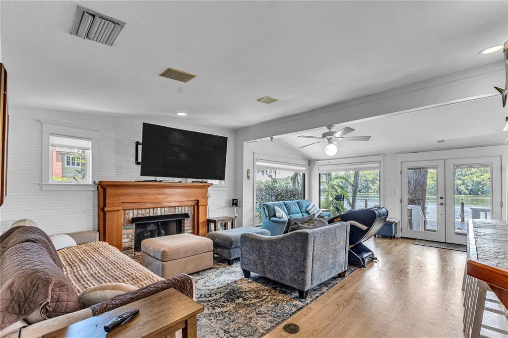 55342 CLAIRE STREET photo 16