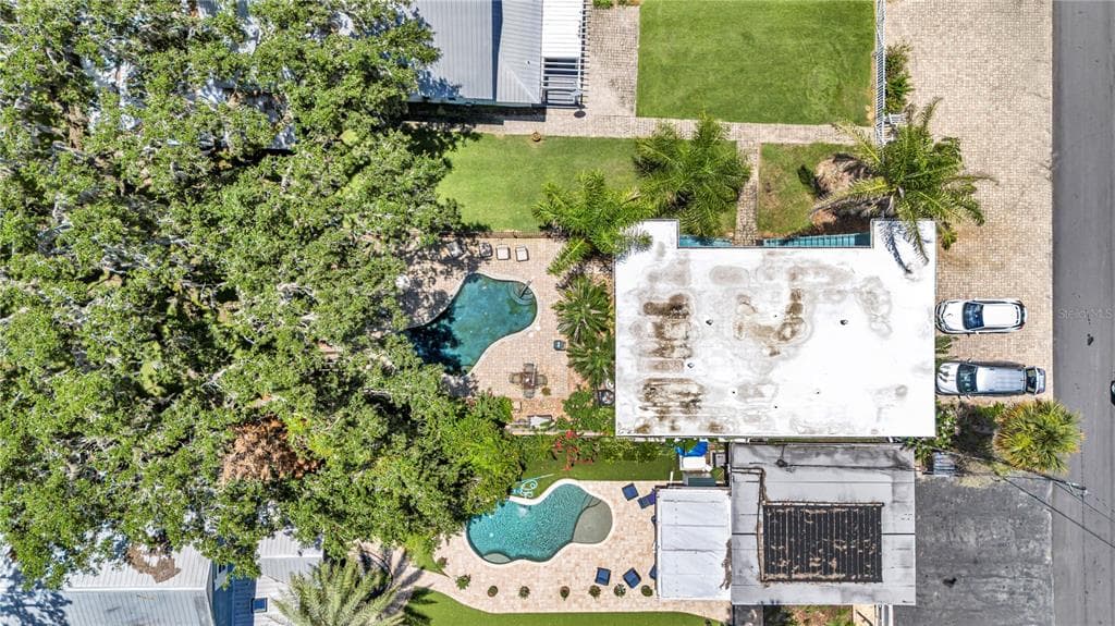 55342 CLAIRE STREET photo 9