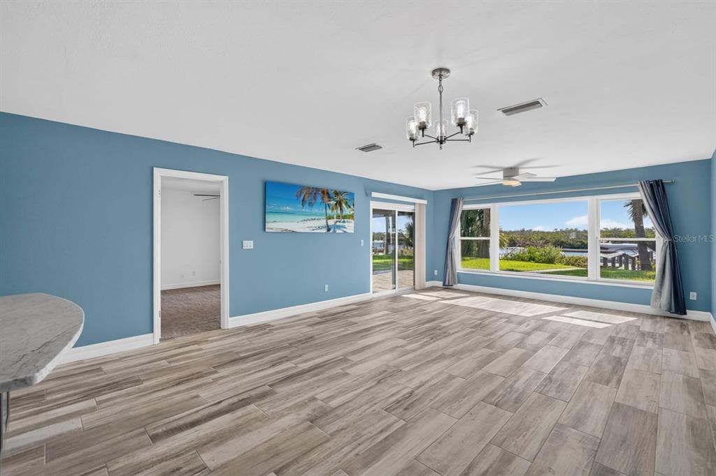 1136 HARBOUR POINT DRIVE photo 7