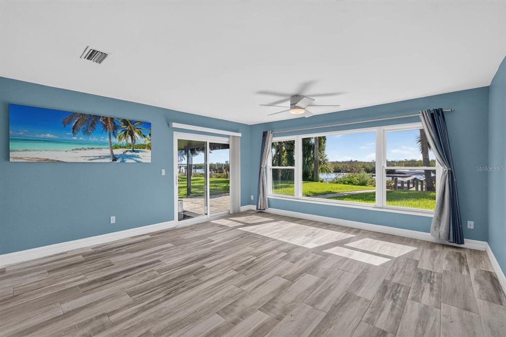 1136 HARBOUR POINT DRIVE 3