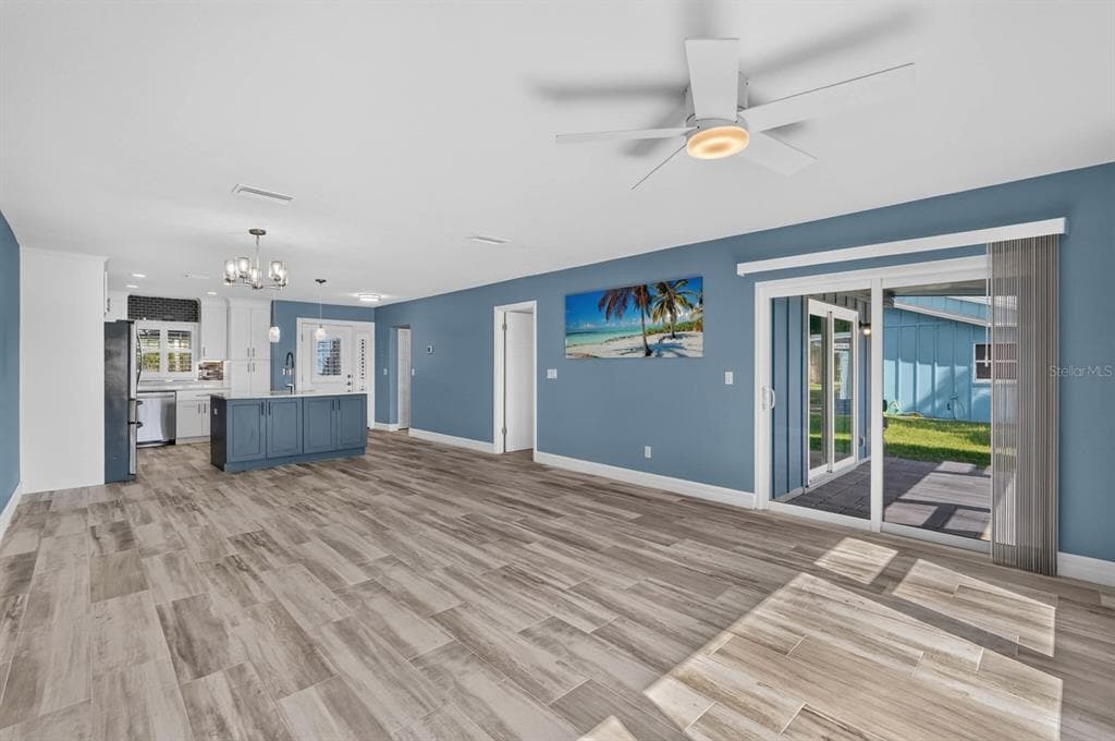 1136 HARBOUR POINT DRIVE photo 9