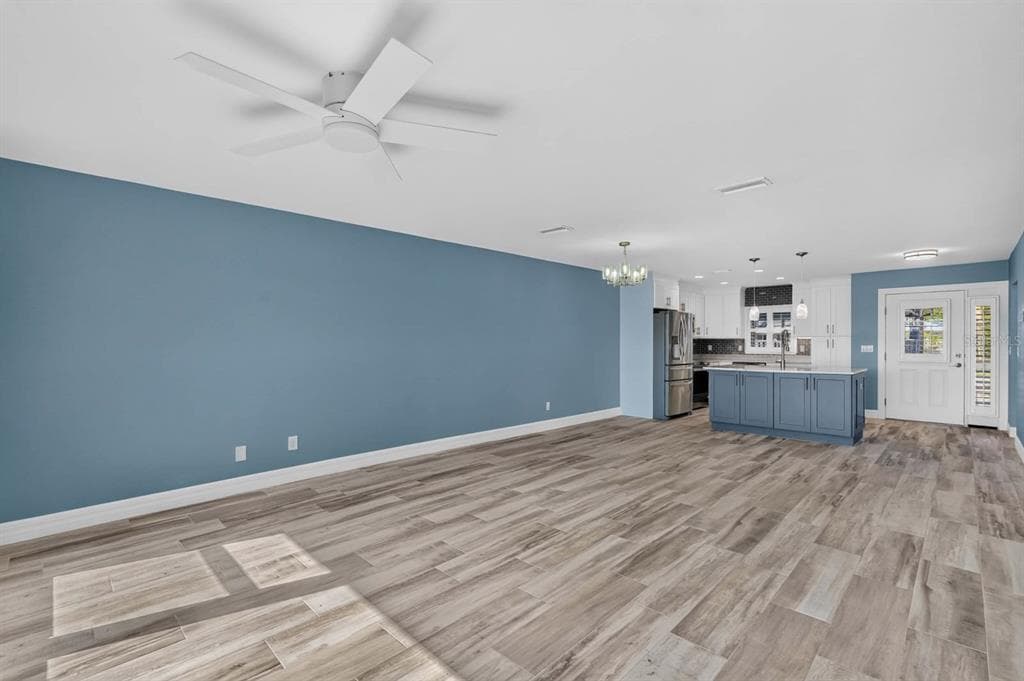 1136 HARBOUR POINT DRIVE photo 10