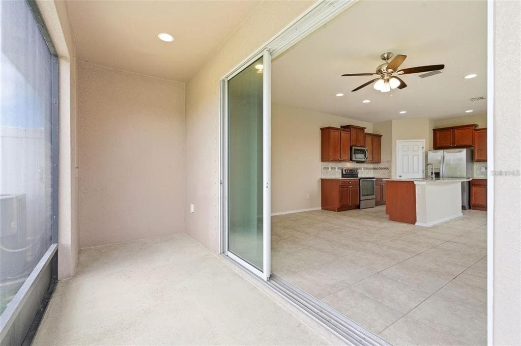8961 TURNSTONE HAVEN PLACE photo 13