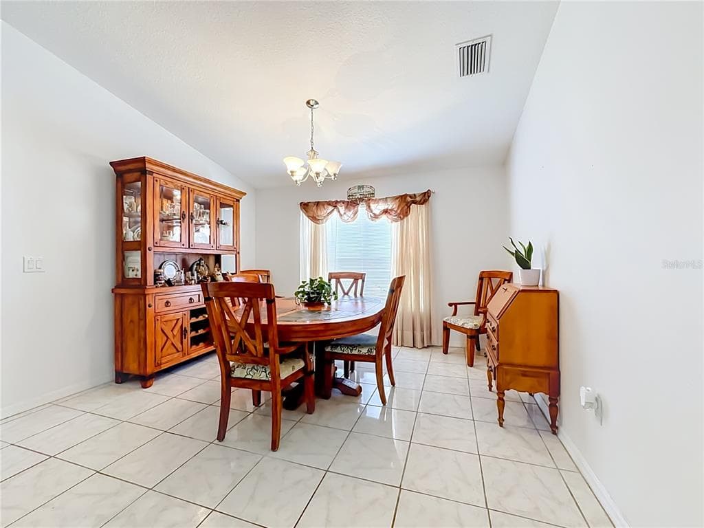 6630 CAMBRIDGE PARK DRIVE photo 18