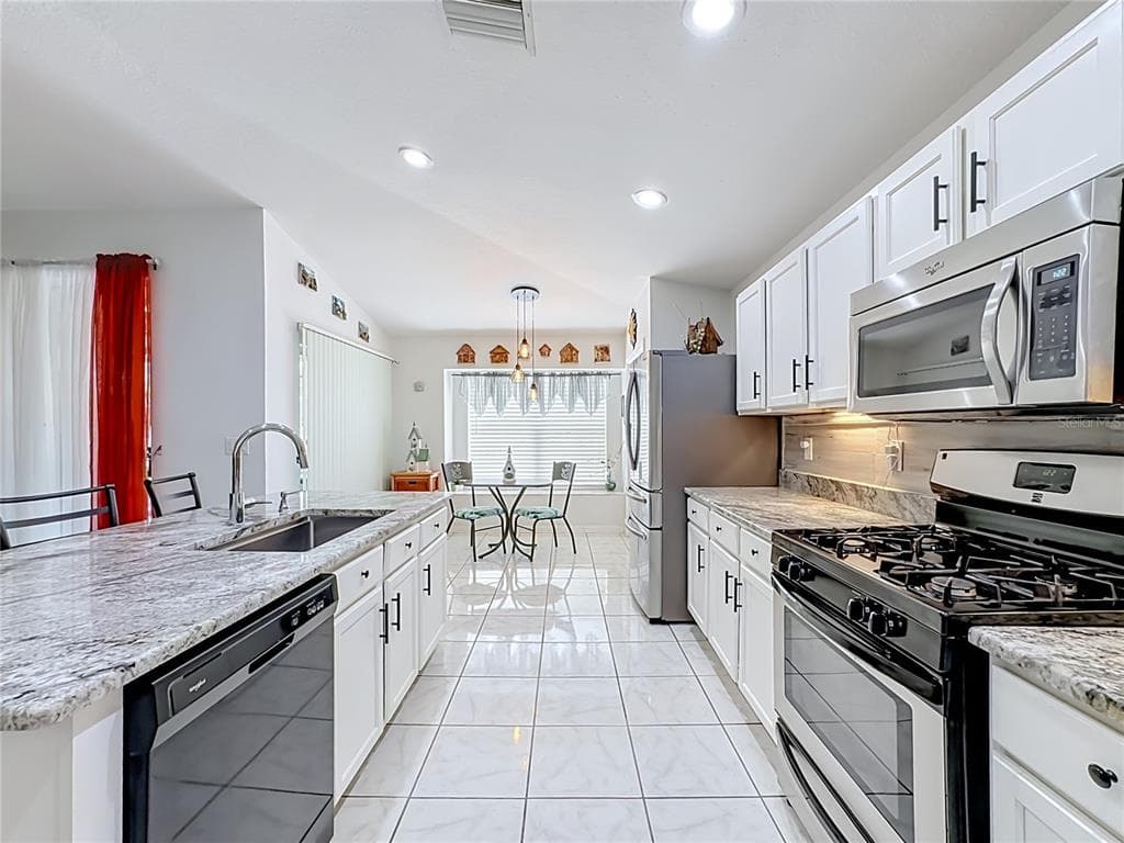 6630 CAMBRIDGE PARK DRIVE photo 11
