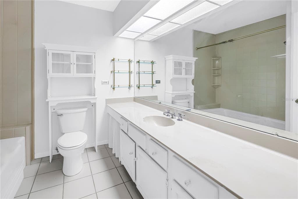 13300 INDIAN ROCKS ROAD 103 photo 22