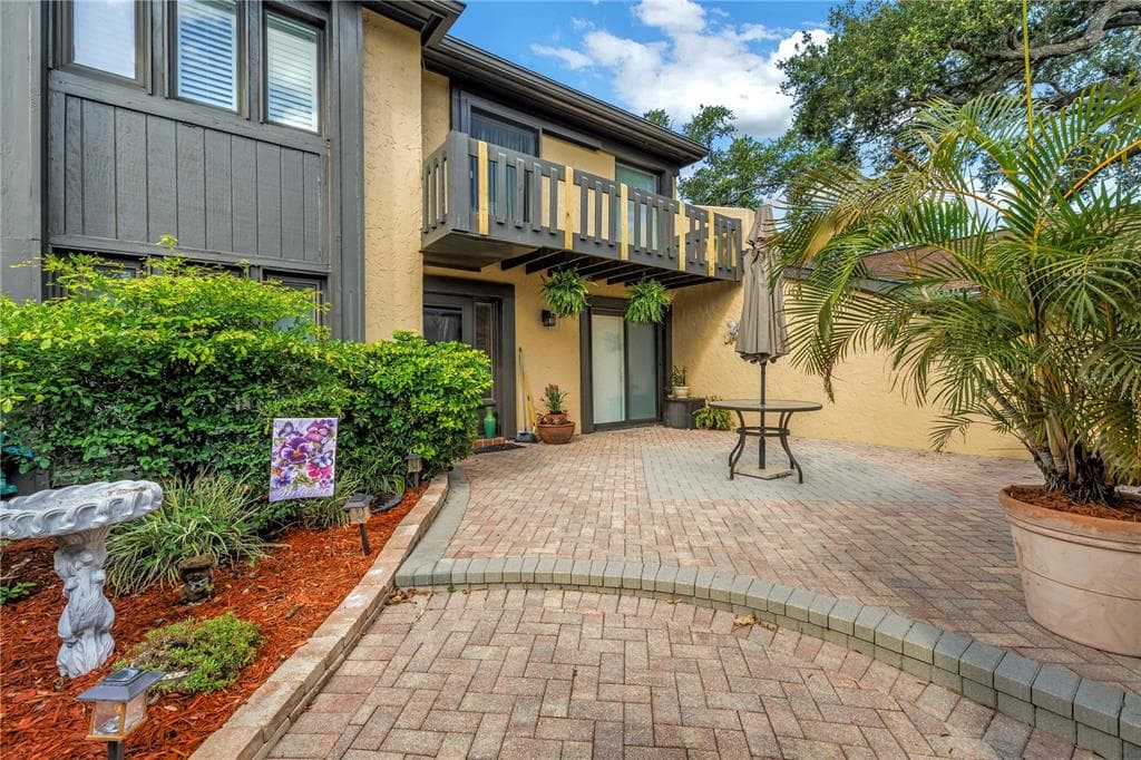 13300 INDIAN ROCKS ROAD 103 photo 7