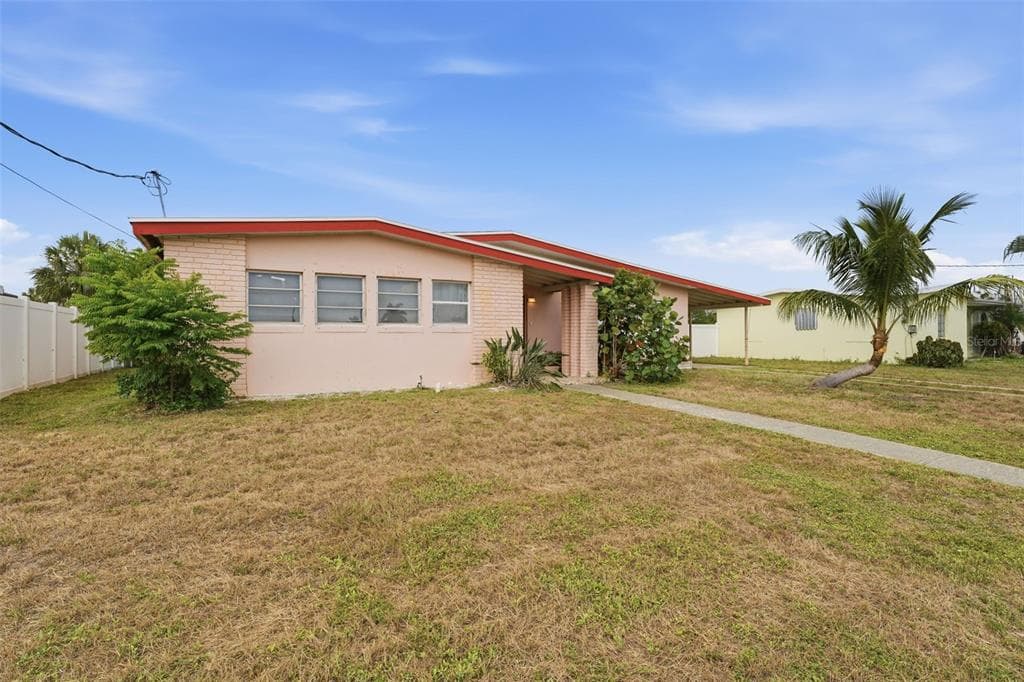4094 GARDNER DRIVE photo 3