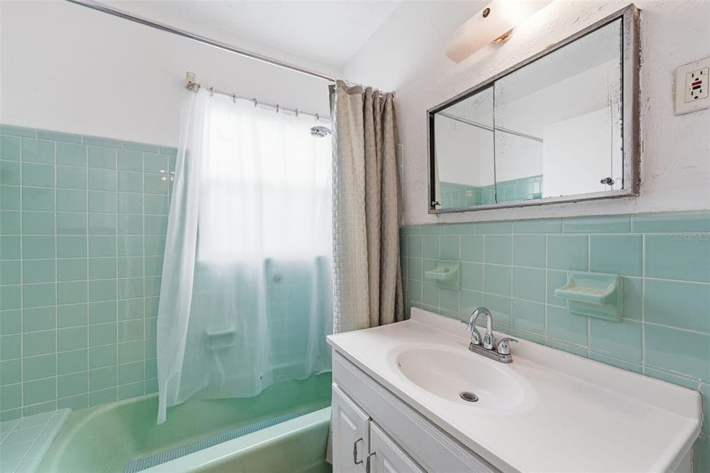 4094 GARDNER DRIVE photo 20