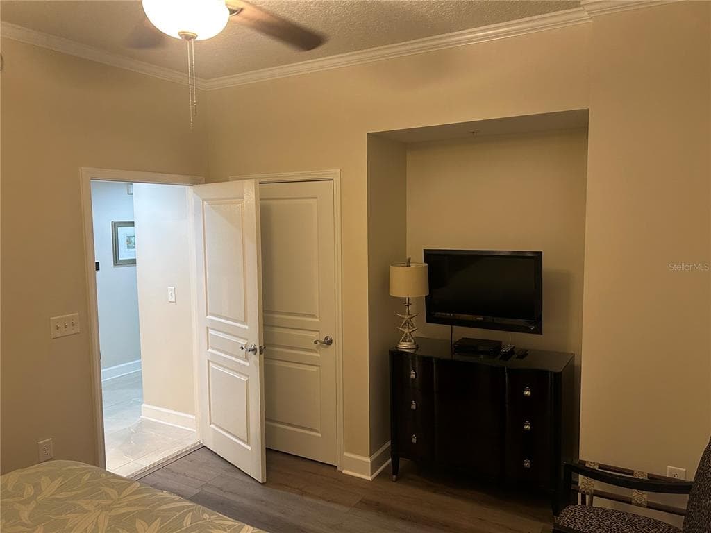 200 OCEAN CREST DRIVE 118 photo 16