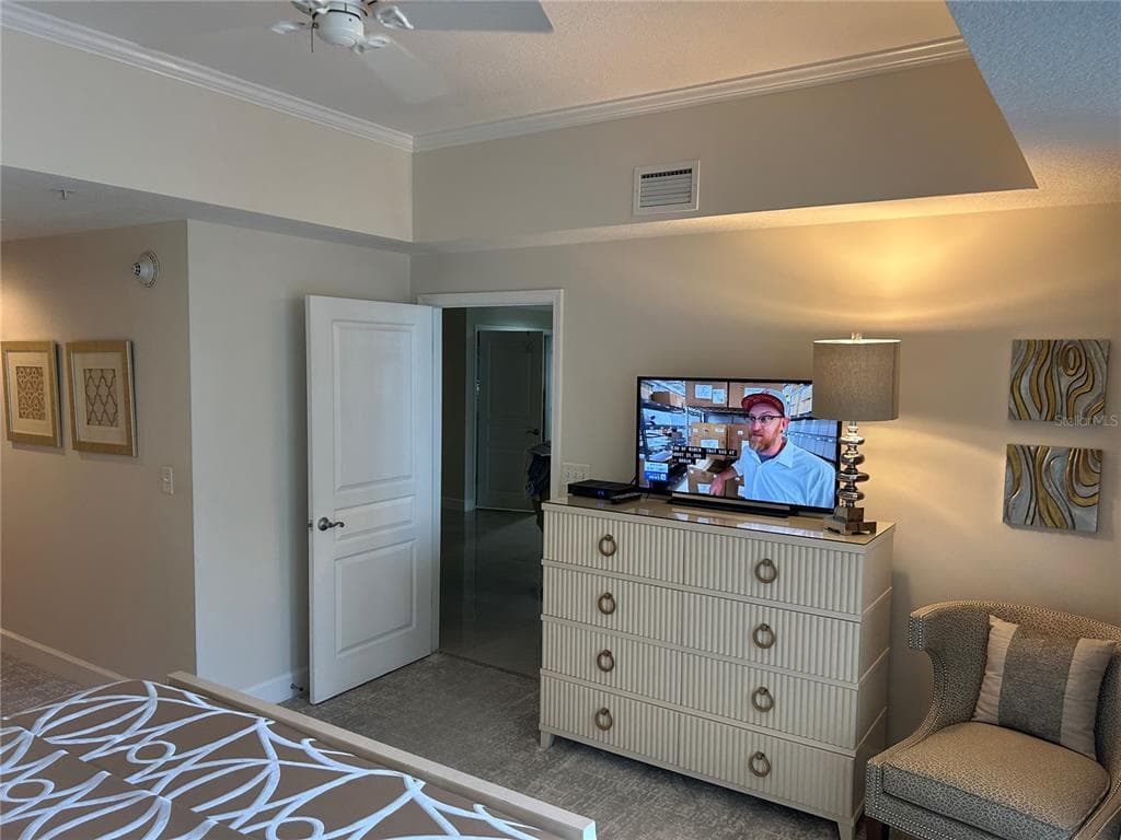200 OCEAN CREST DRIVE 118 photo 7