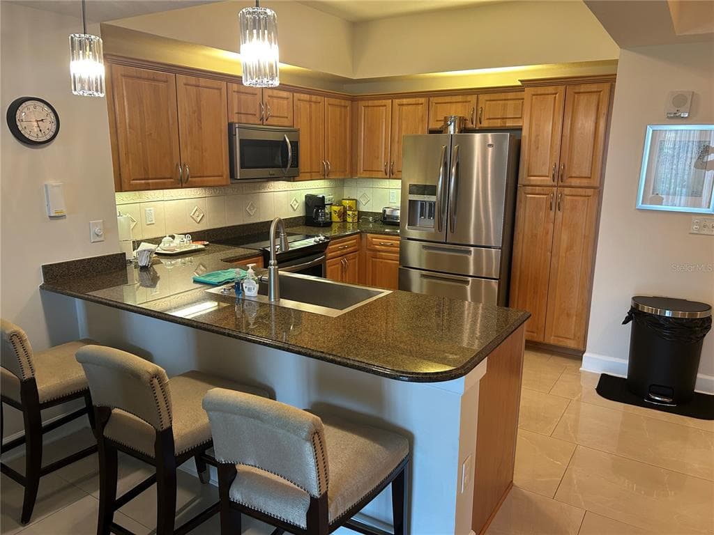 200 OCEAN CREST DRIVE 118 photo 4