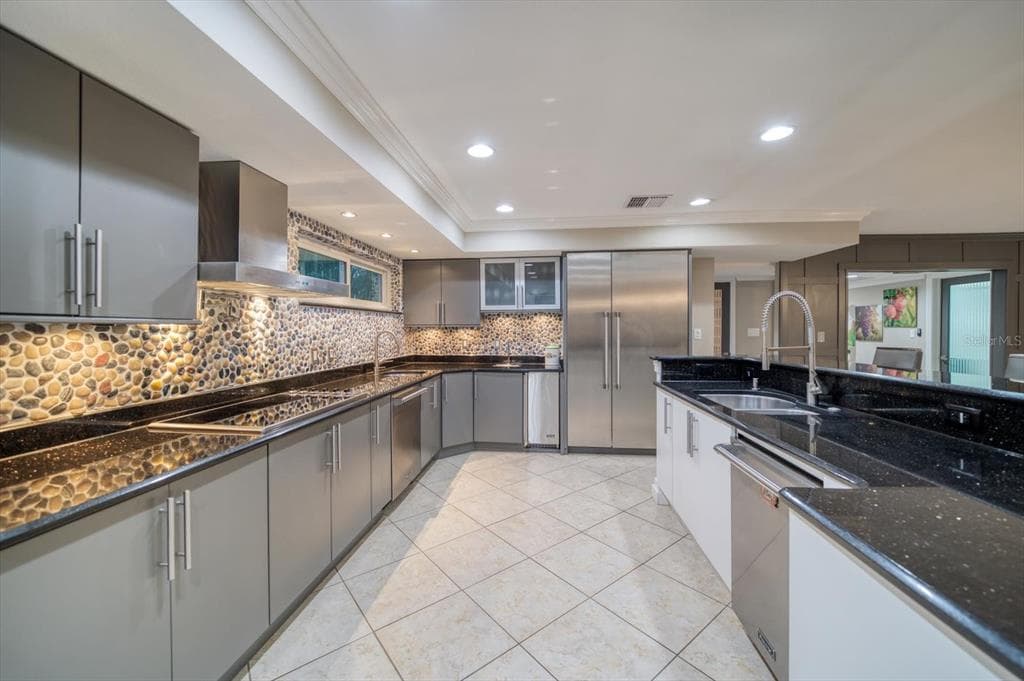 101 HARRISON AVENUE photo 23